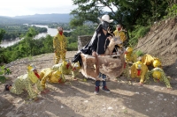 Miércoles 14 de agosto del 2017. Chiapa de Corzo. Los danzantes del Calalá en la ribera del rio Grande guardan la costumbre del visitar el Cerro del Tigre o Diliñumbure donde los habitantes relatan la historia del lugar encantado donde aparecía un pequeño