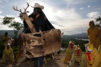 Miércoles 14 de agosto del 2017. Chiapa de Corzo. Los danzantes del Calalá en la ribera del rio Grande guardan la costumbre del visitar el Cerro del Tigre o Diliñumbure donde los habitantes relatan la historia del lugar encantado donde aparecía un pequeño
