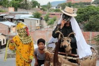 Miércoles 30 de mayo del 2018. Chiapa de Corzo. Los jóvenes danzantes del Calalá del Bario Benito Juárez se preparan para realizar el recorrido hacia el Cerro del Tigre esta tarde