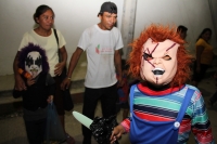 Domingo 1 de noviembre del 2015. Tuxtla Gutiérrez. La iconografÃa del DÃa de Muertos se llena del sincretismo de las comunidades de Chiapas presentando caracterÃsticas propias de la culturización que se apropia de sus festividades. Domingo 1 de noviembre del 2015. Tuxtla Gutiérrez. La iconografÃa del DÃa de Muertos se llena del sincretismo de las comunidades de Chiapas presentando caracterÃsticas propias de la culturización que se apropia de sus festividades.