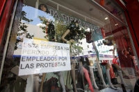Viernes 18 de octubre del 2013. Tuxtla Gutiérrez. Con una baja participación de los comerciantes este medio dÃa inicia la protesta convocada por la CANACO ante el plantón magisterial. Viernes 18 de octubre del 2013. Tuxtla Gutiérrez. Con una baja participación de los comerciantes este medio dÃa inicia la protesta convocada por la CANACO ante el plantón magisterial.