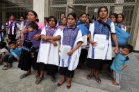 Martes 8 de abril del 2014. Tuxtla Gutiérrez. Indígenas de los parajes de San Juan Cancuc dan su versión del los hechos violentos en días pasados.