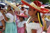 Viernes 1 de febrero el 2109. San Fernando. El baile de Yomo Etze es realizado durante el recorrido de Las Candelarias  en las sinuosas calles al inicio de los festejos del segundo mes de año