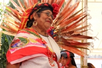 Lunes 30 de enero del 2017. Tuxtla Gutiérrez. La Virgen de Candelaria. La comunidad Zoque se reúne desde la madrugada para iniciar el recorrido de las tres Vírgenes de Copoya las cuales recorren bailando y gritando vivas acompañados de los sones tradicion