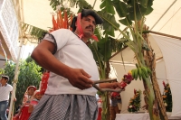 Lunes 30 de enero del 2017. Tuxtla Gutiérrez. La Virgen de Candelaria. La comunidad Zoque se reúne desde la madrugada para iniciar el recorrido de las tres Vírgenes de Copoya las cuales recorren bailando y gritando vivas acompañados de los sones tradicion