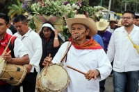 Lunes 30 de enero del 2017. Tuxtla Gutiérrez. La Virgen de Candelaria. La comunidad Zoque se reúne desde la madrugada para iniciar el recorrido de las tres Vírgenes de Copoya las cuales recorren bailando y gritando vivas acompañados de los sones tradicion