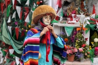 Lunes 30 de enero del 2017. Tuxtla Gutiérrez. La Virgen de Candelaria. La comunidad Zoque se reúne desde la madrugada para iniciar el recorrido de las tres Vírgenes de Copoya las cuales recorren bailando y gritando vivas acompañados de los sones tradicion