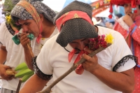 Lunes 30 de enero del 2017. Tuxtla Gutiérrez. La Virgen de Candelaria. La comunidad Zoque se reúne desde la madrugada para iniciar el recorrido de las tres Vírgenes de Copoya las cuales recorren bailando y gritando vivas acompañados de los sones tradicion