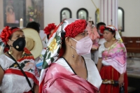 20210202. Tuxtla G. Los costumbristas de la comunidad Zoque se cubren con #cubrebocas y con las medidas de precaución por la #Pandemia del #Covid, realizan los rituales patronales de la comunidad de #Copoya