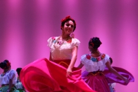 Domingo 29 de noviembre del 2015. Tuxtla Gutiérrez. En honor a la maestra Betty maza durante el festival de aniversario del grupo dancístico Candox, esta noche en el auditorio de la UNICACH