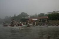 Domingo 12 de diciembre. Chiapa de Corzo. (Especial 35 fotos) Lancheros de servicios turísticos de Chiapa de Corzo, realizan la procesión dentro de las aguas del río Grijalva hacia el interior del Cañón del Sumidero donde colocan la imagen religiosa en la