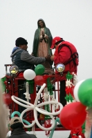 Domingo 12 de diciembre. Chiapa de Corzo. (Especial 35 fotos) Lancheros de servicios turísticos de Chiapa de Corzo, realizan la procesión dentro de las aguas del río Grijalva hacia el interior del Cañón del Sumidero donde colocan la imagen religiosa en la