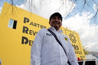 Martes 3 de abril del 2018. Tuxtla Gutiérrez. Carlos Herrera después de abandonar la militancia de Morena recibe el apoyo del PRD y de la corriente ADN para ser pre candidato por este partido para buscar la alcaldí­a de San Cristóbal de las Casas.