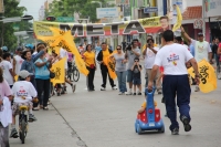 Domingo 17 de junio del 2012. Tuxtla Gutiérrez, Chiapas. Carlos Morales Candidato a la presidencia de Tuxtla por el PRD encabeza esta mañana la carrera deportiva por la democracia. Domingo 17 de junio del 2012. Tuxtla Gutiérrez, Chiapas. Carlos Morales Candidato a la presidencia de Tuxtla por el PRD encabeza esta mañana la carrera deportiva por la democracia.