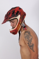 Jueves 28 de junio del 2012. Tuxtla Gutiérrez, Chiapas. El DJ y locutor, Carlos el Vampiro Sánchez nos muestras su faceta de deportista extremo en esta sesión fotográfica.