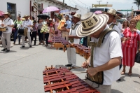 Domingo 17 de julio del 2017. Chiapa de Corzo. El colorido y musicalidad del pueblo chiapacorceño acompaña las procesiones de la Virgen del Carmen hacia los barrios tradicionales de esta comunidad de la ribera del Rio Grijalva. Domingo 17 de julio del 2017. Chiapa de Corzo. El colorido y musicalidad del pueblo chiapacorceño acompaña las procesiones de la Virgen del Carmen hacia los barrios tradicionales de esta comunidad de la ribera del Rio Grijalva.