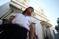 Sábado 25 de febrero del 2017. Tuxtla Gutiérrez. Los danzantes de la comunidad de la etnia Zoque recorren las calles de la capital de Chiapas donde bailan la Danza de la Pluma de la Guacamaya o Carnaval