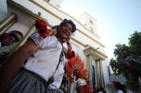 Sábado 25 de febrero del 2017. Tuxtla Gutiérrez. Los danzantes de la comunidad de la etnia Zoque recorren las calles de la capital de Chiapas donde bailan la Danza de la Pluma de la Guacamaya o Carnaval