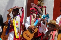 Domingo 2 de marzo del 2014. San Miguel Huixtan, Chiapas. IndÃgenas Tsotsiles y tsentales asentados en este municipio de los altos de Chiapas, presentan las danzas tradicionales correspondientes al Carnaval este medio dÃa en la plaza de esta comunidad de  Domingo 2 de marzo del 2014. San Miguel Huixtan, Chiapas. IndÃgenas Tsotsiles y tsentales asentados en este municipio de los altos de Chiapas, presentan las danzas tradicionales correspondientes al Carnaval este medio dÃa en la plaza de esta comunidad de