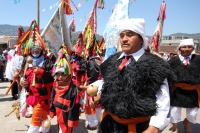 Domingo 2 de marzo del 2014. San Miguel Huixtan, Chiapas. Indígenas Tsotsiles y tsentales asentados en este municipio de los altos de Chiapas, presentan las danzas tradicionales correspondientes al Carnaval este medio día en la plaza de esta comunidad de 