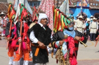 Domingo 2 de marzo del 2014. San Miguel Huixtan, Chiapas. Indígenas Tsotsiles y tsentales asentados en este municipio de los altos de Chiapas, presentan las danzas tradicionales correspondientes al Carnaval este medio día en la plaza de esta comunidad de 