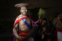 Domingo 2 de marzo del 2014. San Miguel Huixtan, Chiapas. IndÃgenas Tsotsiles y tsentales asentados en este municipio de los altos de Chiapas, presentan las danzas tradicionales correspondientes al Carnaval este medio dÃa en la plaza de esta comunidad de Domingo 2 de marzo del 2014. San Miguel Huixtan, Chiapas. IndÃgenas Tsotsiles y tsentales asentados en este municipio de los altos de Chiapas, presentan las danzas tradicionales correspondientes al Carnaval este medio dÃa en la plaza de esta comunidad de