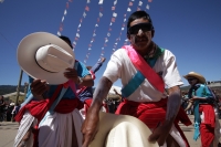 Domingo 15 de febrero del 2015. San Miguel Huixtan. Los danzantes de las comunidades de Huixtan realizan la representación de la danza de Carnaval este medio dÃa en esta comunidad de los altos de Chiapas donde se reúnen celebrando los dÃas previos a la cu Domingo 15 de febrero del 2015. San Miguel Huixtan. Los danzantes de las comunidades de Huixtan realizan la representación de la danza de Carnaval este medio dÃa en esta comunidad de los altos de Chiapas donde se reúnen celebrando los dÃas previos a la cu