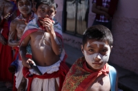 Domingo 15 de febrero del 2015. San Miguel Huixtan. Los danzantes de las comunidades de Huixtan realizan la representación de la danza de Carnaval este medio día en esta comunidad de los altos de Chiapas donde se reúnen celebrando los días previos a la cu