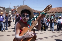 Domingo 15 de febrero del 2015. San Miguel Huixtan. Los danzantes de las comunidades de Huixtan realizan la representación de la danza de Carnaval este medio día en esta comunidad de los altos de Chiapas donde se reúnen celebrando los días previos a la cu