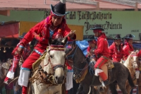 Lunes 19 de enero del 2014. Venustiano Carranza. Los indígenas tsotsiles de La Antigua San Bartolome de los Llanos (Venustiano Carranza) recorren en procesión las calles principales de esta comunidad de la depresión central de Chiapas para posteriormente 