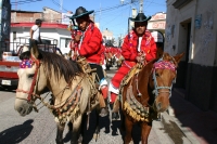 3.- Especial San Sebastián. Los Carrerantes de la Antigua San Bartolomé. El recorrido tiene inicio desde la ermita de San Sebastián donde previamente se han llevado a cabo los ceremoniales en honor a los santos, velaciones, rezos y danzas tradicionales pr 3.- Especial San Sebastián. Los Carrerantes de la Antigua San Bartolomé. El recorrido tiene inicio desde la ermita de San Sebastián donde previamente se han llevado a cabo los ceremoniales en honor a los santos, velaciones, rezos y danzas tradicionales pr