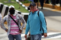Sábado 16 de julio de 016. Tuxtla Gutiérrez. El movimiento magisterial durante la manifestación en la caseta de cobro de la autopista Tuxtla Gutiérrez-San Cristóbal de las Casas.