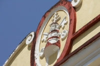 Martes 19 de octubre. La arquitectura de la Catedral de San Cristóbal de las Casas muestran sus detalles para los curiosos, los que pueden encontrar detalles específicos únicos en el estilo en ella, como afirmaba el investigador André Aubrí en sus últimos