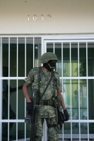 Elementos del ejercito mexicano y fiscales federales realizan un operativo sorpresa en las instalaciones de la Asociación Cultural de Chiapas ubicada en la 4ª norte poniente Tuxtla. El vocero de esta organización informó a los medio este operativo fue rea