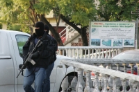 Elementos del ejercito mexicano y fiscales federales realizan un operativo sorpresa en las instalaciones de la Asociación Cultural de Chiapas ubicada en la 4ª norte poniente Tuxtla. El vocero de esta organización informó a los medio este operativo fue rea