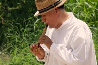 Sábado 8 de julio del 2017. Tuxtla Gutiérrez. Celebración zoque de las Chavelitas. La casa de doña Magnolia en Plan de Ayala recibe alrededor de su altar a la comunidad zoque quienes realizan los rituales propios de las imágenes de Santa Isabel de Hungrà Sábado 8 de julio del 2017. Tuxtla Gutiérrez. Celebración zoque de las Chavelitas. La casa de doña Magnolia en Plan de Ayala recibe alrededor de su altar a la comunidad zoque quienes realizan los rituales propios de las imágenes de Santa Isabel de HungrÃ