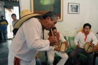 Noviembre 19 de noviembre del 2017. Tuxtla Gutiérrez. Los músicos Zoques de Chiapas se reúnen durante el encuentro de tamboreros y piteros para celebrar la continuidad de las costumbres dentro de esta comunidad indí­gena de Chiapas.