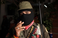 Martes 13 de enero del 2015. Chiapa de Corzo. Durante la segunda salida de Chuntaes, los danzantes recorren las calles personificando y satirizando personajes públicos para llenar las calles de alegría y colorido en el inicio en la Fiesta Grande de Chiapa