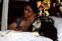 Viernes 3 de abril del 2015. Chiapa de Corzo. Viacrucis. Los Chamales y Ramilletes son als ofrendas elaboradas con flor de mayo que se elaboran en las fiestas patronales de esta comunidad de la ribera del Grijalva.