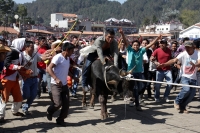 Miércoles 10 de febrero del 2016. San Juan Chamula. La ceremonia del Kinta Jimultik o Fuego Nuevo es la celebración que los indígenas tsotsiles realizan al inicio de la cuaresma donde los rituales costumbristas asombran a los visitantes de esta localidad 
