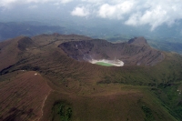 Foto/Alfredo Chan Chin. Aspectos del volcán Chichonal durante el año 2004.