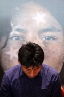 Miércoles 21 de mayo del 2014. Tuxtla Gutiérrez. El joven Rodolfo Dominguez “Chauk” originario de la comunidad Tsotsil Chalchihuitan y co-protagonista de la película mexicana La Jaula de Oro durante la premier de la cinta en un conocido cine de la capital Miércoles 21 de mayo del 2014. Tuxtla Gutiérrez. El joven Rodolfo Dominguez “Chauk” originario de la comunidad Tsotsil Chalchihuitan y co-protagonista de la película mexicana La Jaula de Oro durante la premier de la cinta en un conocido cine de la capital