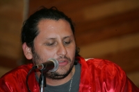 La pela del siglo...! Ulises Mandujano "El Dandy Perez" vs "El periquillo" Navo, lectura de cuentos y poesía que se llevó a cabo esta noche en el Centro Cultural Jaime Sabines.