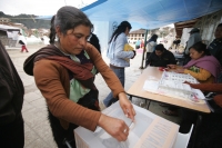 Domingo 21 de noviembre. Las elecciones extraordinarias para el elección del presidente municipal de San Juan Chamula se llevan a cabo esta mañana en los parajes y comunidades de esta localidad de los altos de Chiapas.