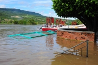 Lunes 6 de septiembre. Pobladores y turistas observan el aumentos del caudal del río Grijalva en el malecón y embarcadero de la ciudad de Chiapa de Corzo, a pesar de que no se cuenta con un informe real de CFE, el desfogue de las presas La Angostura y Chi