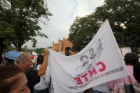 Jueves 17 de agosto del 2017. Chiapa de Corzo. Los familiares de los detenidos por los enfrentamientos durante la llegada de EPN a Chiapa de Corzo se manifiestan acompañados de organizaciones sociales y magisteriales esta tarde. Jueves 17 de agosto del 2017. Chiapa de Corzo. Los familiares de los detenidos por los enfrentamientos durante la llegada de EPN a Chiapa de Corzo se manifiestan acompañados de organizaciones sociales y magisteriales esta tarde.