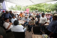 Campesinos y pobladores afectados por la explosión del volcán Chichonal toman las instalaciones del Tribunal Agrario exigiendo que sea resuelto el deslinde de las tierras afectadas durante el mes de marzo de 1982 en las comunidades afectadas y en meses po Campesinos y pobladores afectados por la explosión del volcán Chichonal toman las instalaciones del Tribunal Agrario exigiendo que sea resuelto el deslinde de las tierras afectadas durante el mes de marzo de 1982 en las comunidades afectadas y en meses po