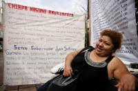 Campesinos y pobladores afectados por la explosión del volcán Chichonal toman las instalaciones del Tribunal Agrario exigiendo que sea resuelto el deslinde de las tierras afectadas durante el mes de marzo de 1982 en las comunidades afectadas y en meses po