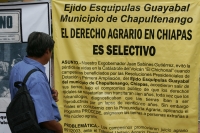 Campesinos y pobladores afectados por la explosión del volcán Chichonal toman las instalaciones del Tribunal Agrario exigiendo que sea resuelto el deslinde de las tierras afectadas durante el mes de marzo de 1982 en las comunidades afectadas y en meses po