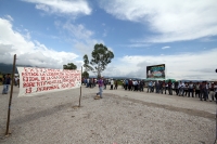 Viernes 31 de agosto del 2012.Ixtapa, Chiapas. IndÃgenas de la comunidad Chigtón mantienen bloqueada la carretera que conduce la ciudad de Tuxtla Gutiérrez hacia Villahermosa en el tramo carretero entre las ciudad de Ixtapa y Bochil. Exigen la liberación Viernes 31 de agosto del 2012.Ixtapa, Chiapas. IndÃgenas de la comunidad Chigtón mantienen bloqueada la carretera que conduce la ciudad de Tuxtla Gutiérrez hacia Villahermosa en el tramo carretero entre las ciudad de Ixtapa y Bochil. Exigen la liberación